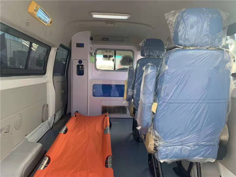 金杯小海獅S救護(hù)車(國(guó)六)圖片4