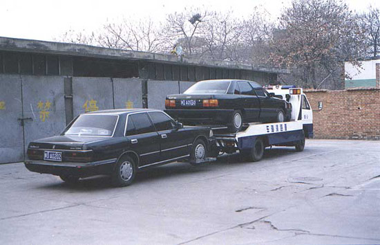 一拖二清障救援車(chē)施救作業(yè)圖