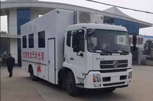 東風天錦采血車體檢車移動醫療車